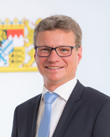Kunststaatssekretär Bernd Sibler