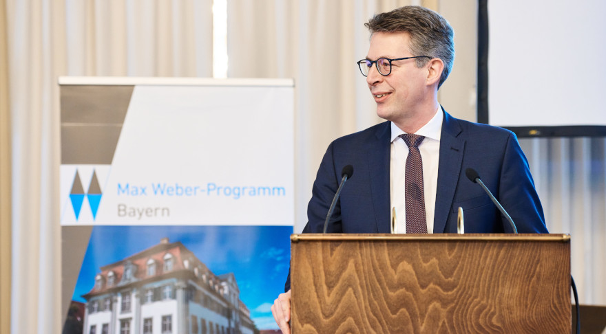 Wissenschaftsminister Blume spricht beim Neujahrsempfang des Max Weber-Programms (© Florian Freund)